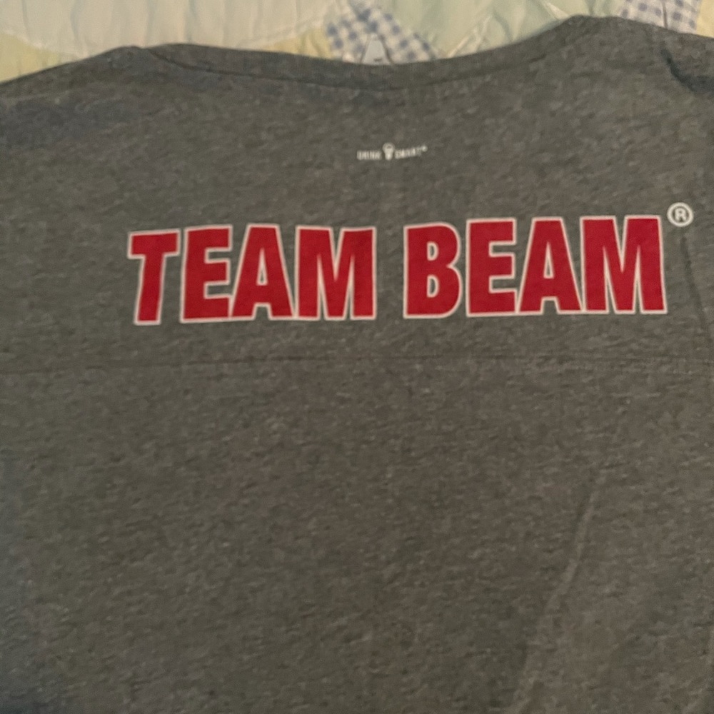 Jim Beam women’s graphic tee size medium - Picture 4 of 5